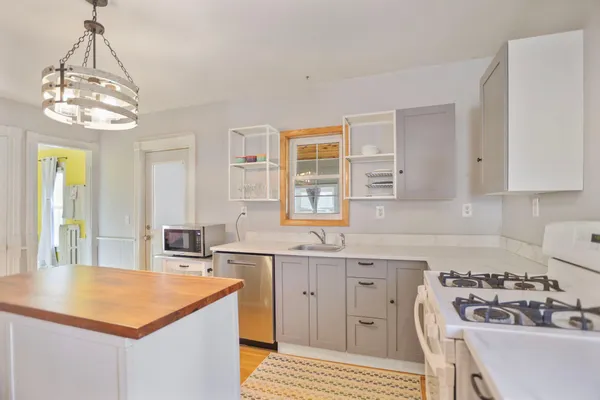 $249,900 | 710 1st Avenue Northwest, Faribault, MN 55021