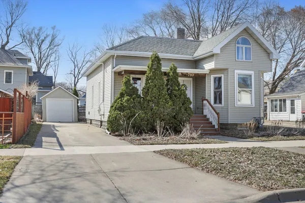 $249,900 | 710 1st Avenue Northwest, Faribault, MN 55021