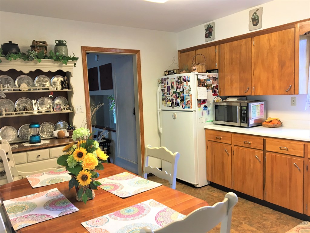 154 Toy Road Oil City, PA 16301 - Photo 4 of 38 Gallery Image 4