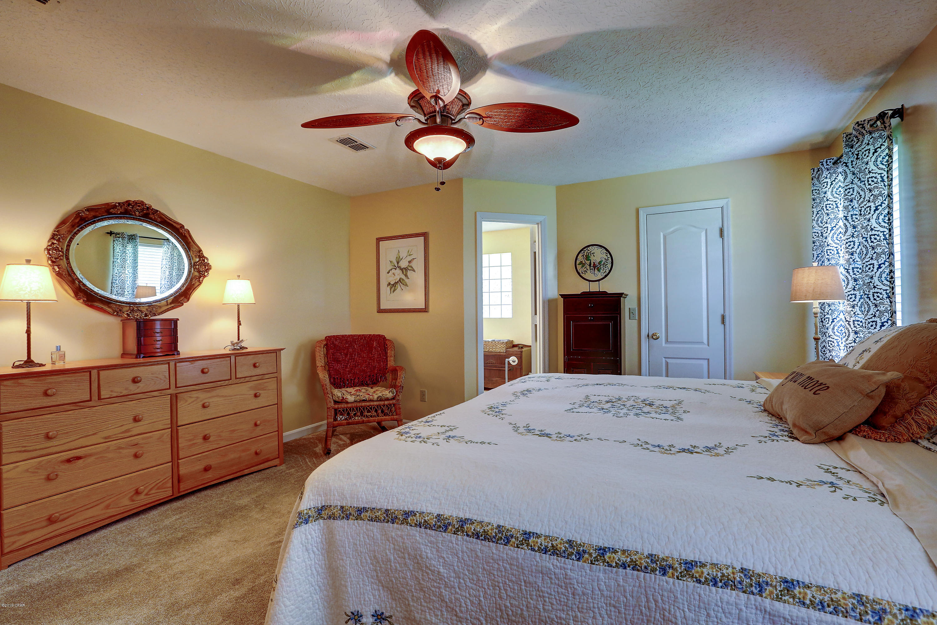 2437 McCormick Road Southport, FL 32409 - Photo 4 of 32