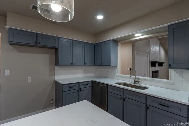 $340,000 | 5202 Metcalf, Windcrest, TX 78239