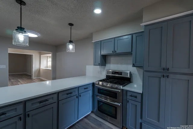 $340,000 | 5202 Metcalf, Windcrest, TX 78239