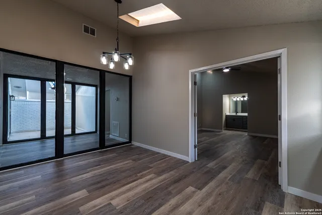 $340,000 | 5202 Metcalf, Windcrest, TX 78239