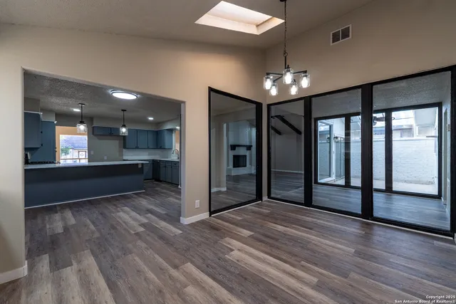 $340,000 | 5202 Metcalf, Windcrest, TX 78239