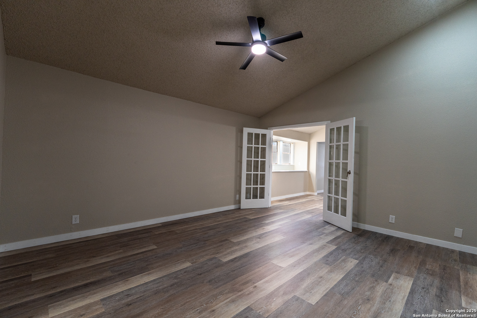 5202 Metcalf Windcrest, TX 78239 - Photo 25 of 42