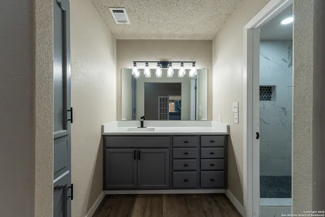 $340,000 | 5202 Metcalf, Windcrest, TX 78239