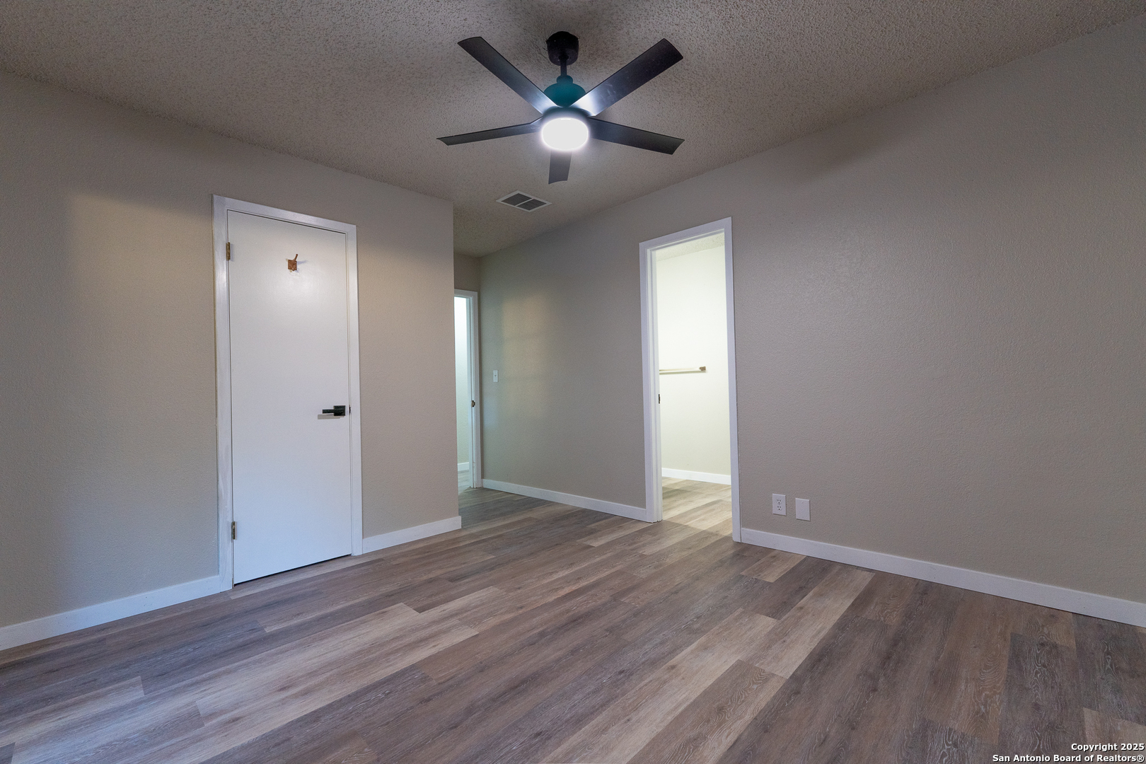 5202 Metcalf Windcrest, TX 78239 - Photo 36 of 42