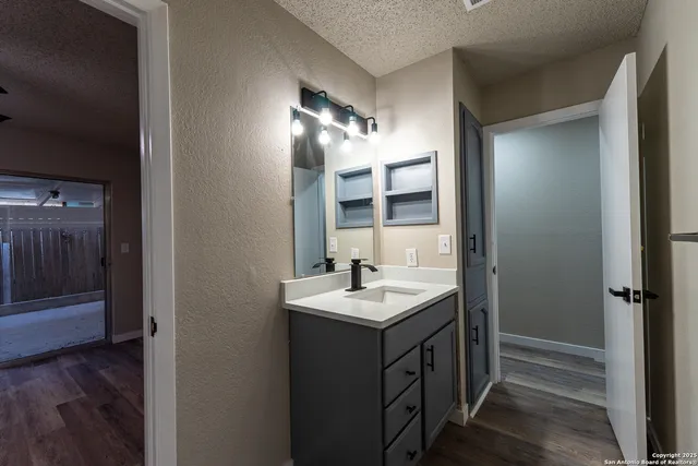 $340,000 | 5202 Metcalf, Windcrest, TX 78239