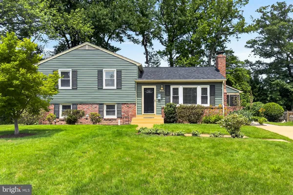 $795,000 | 1210 Croton Drive, Alexandria, VA 22308