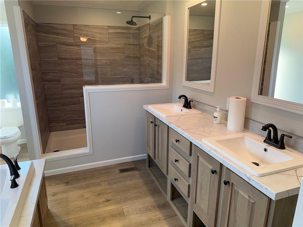 654 Robertson Loop Road Clarkesville, GA 30523 - Photo 14 of 21