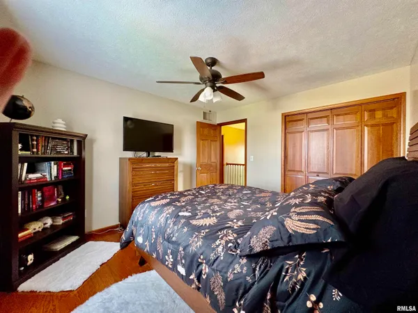 $375,000 | 4 Ventura Court, Jacksonville, IL 62650