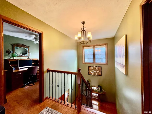 $375,000 | 4 Ventura Court, Jacksonville, IL 62650