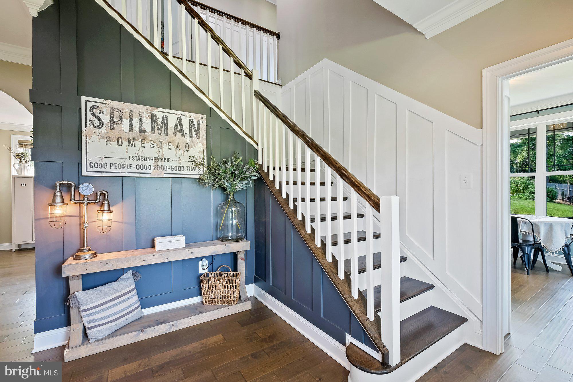 8712 Hollow Road Middletown, MD 21769 - Photo 4 of 37 Entry foyer