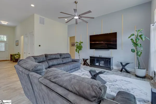 $595,900 | 271 Rocky Ridge Road, Enoree, SC 29335