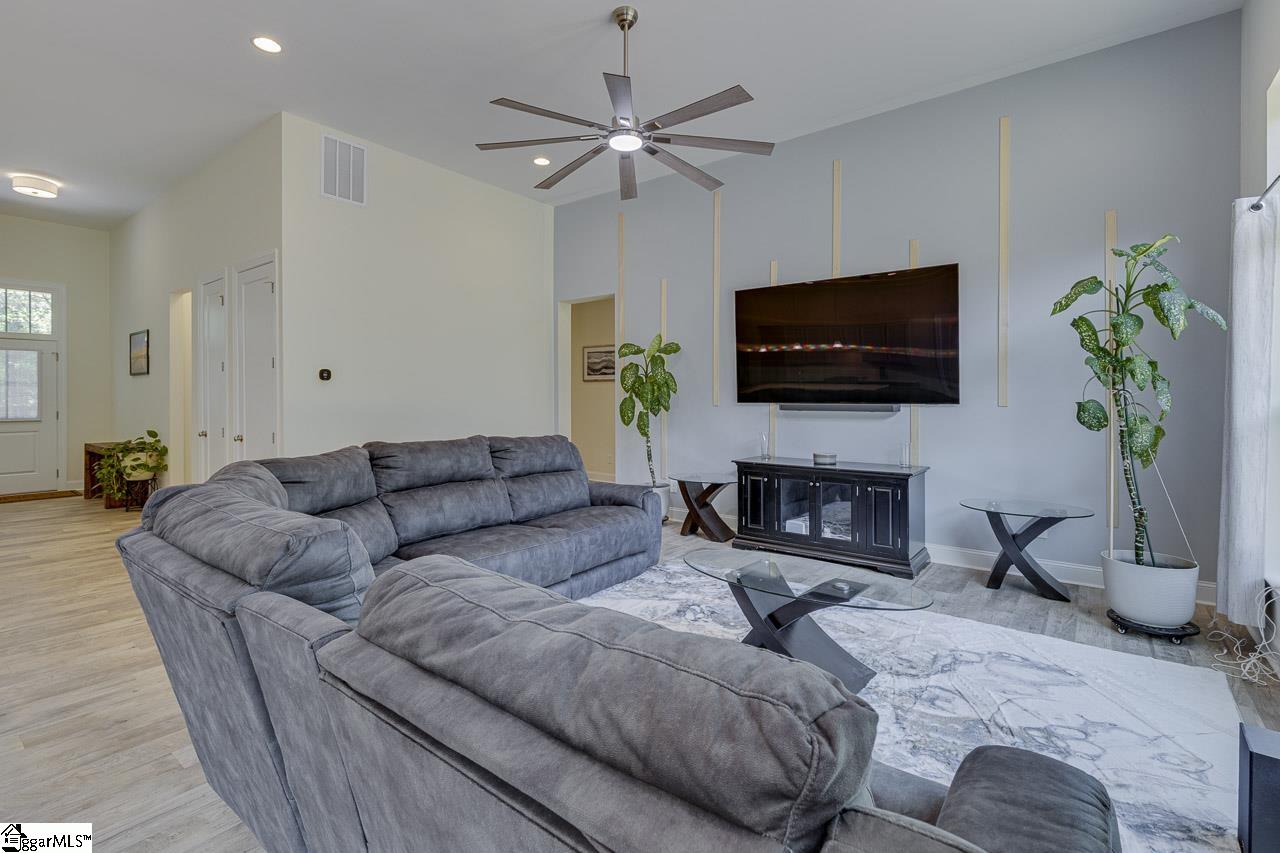 271 Rocky Ridge Road Enoree, SC 29335 - Photo 15 of 25