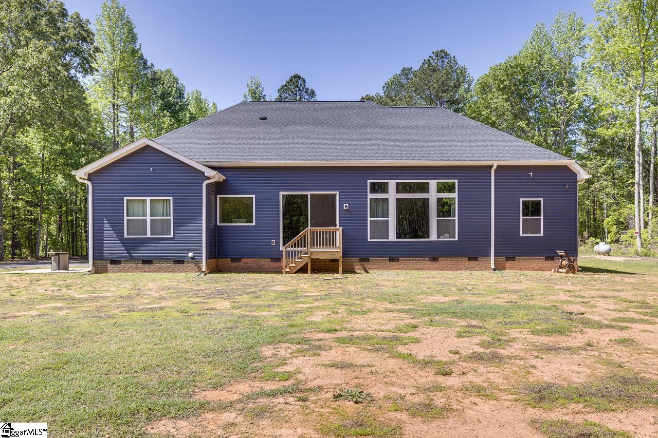 271 Rocky Ridge Road Enoree, SC 29335 - Photo 4 of 25