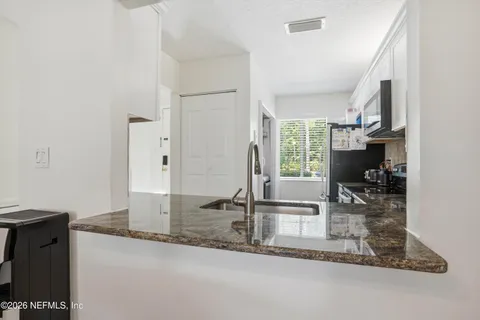 $165,000 | 7701 Baymeadows Circle West, Unit 1077, Jacksonville, FL 32256