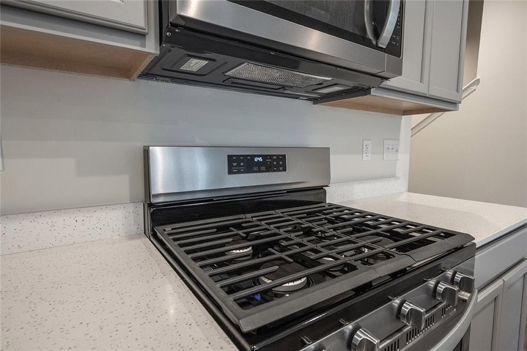 13492 Dewpoint Lane Fishers, IN 46037 - Photo 11 of 49