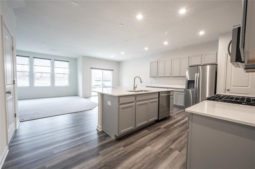 13492 Dewpoint Lane Fishers, IN 46037 - Photo 3 of 49