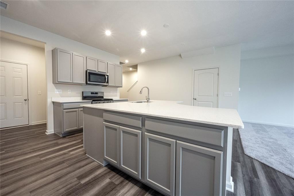 13492 Dewpoint Lane Fishers, IN 46037 - Photo 10 of 49