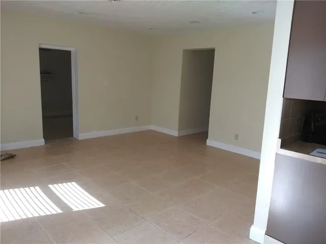 $3,950 | 2701 Northwest 21st Street, Fort Lauderdale, FL 33311