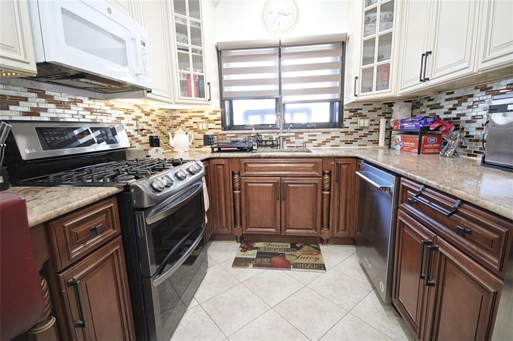 1075 Bay Ridge Parkway Brooklyn, NY 11228 - Photo 12 of 31