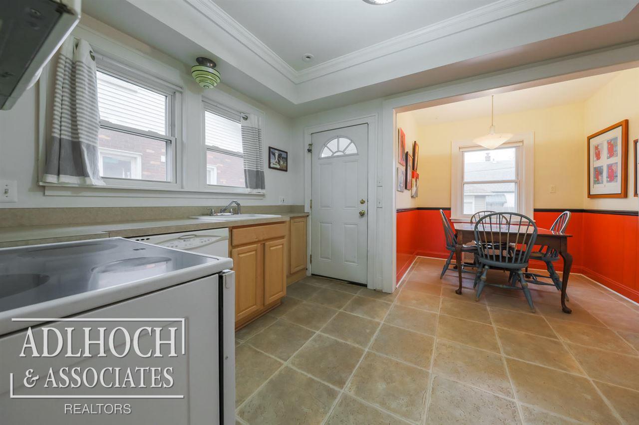 1375 Nottingham Road Grosse Pointe Park, MI 48230 - Photo 11 of 17