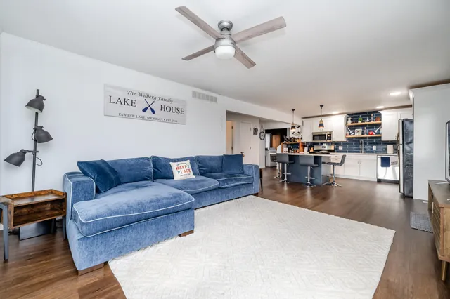 $599,000 | 6950 Shore Drive, Coloma, MI 49038