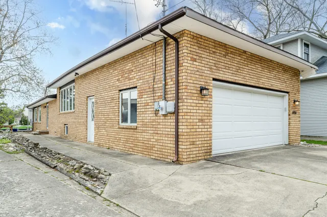 $599,000 | 6950 Shore Drive, Coloma, MI 49038