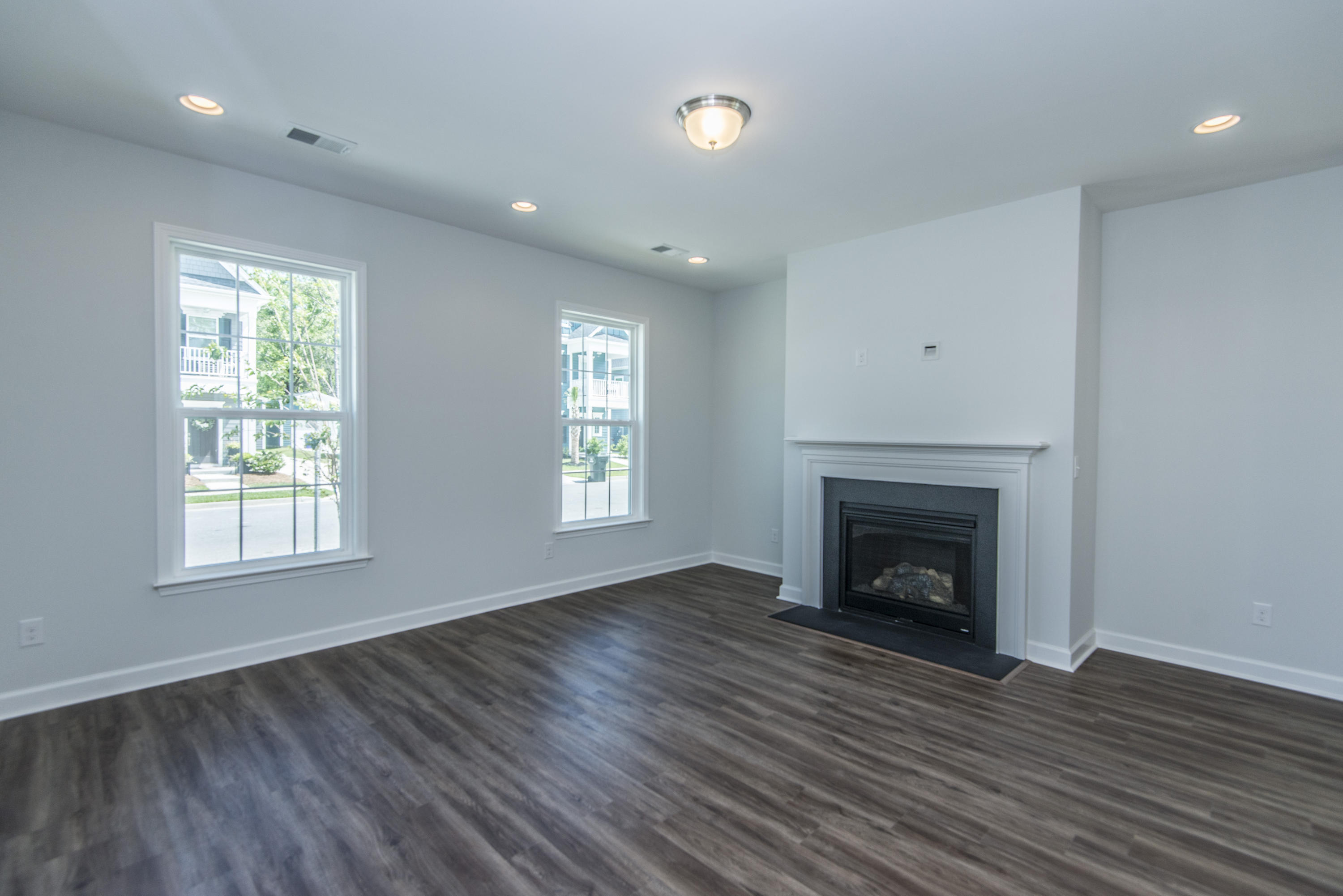 1653 Emmets Road Johns Island, SC 29455 - Photo 3 of 32 FMWeb04