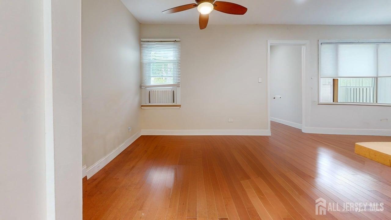 496 Calvert Road North Brunswick, NJ 08902 - Photo 33 of 39 Gallery Image 33