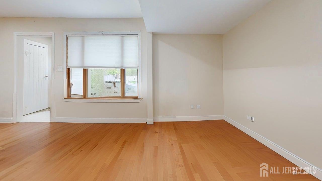 496 Calvert Road North Brunswick, NJ 08902 - Photo 35 of 39 Gallery Image 35