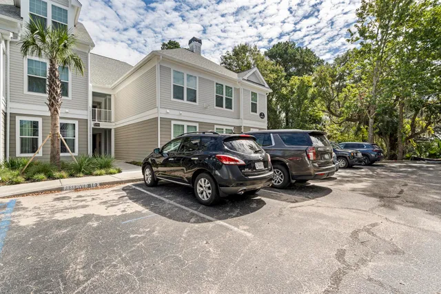 $750,000 | 130 River Landing Drive, Unit 5101, Daniel Island, SC 29492