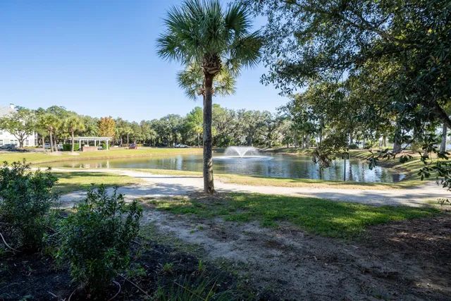 $750,000 | 130 River Landing Drive, Unit 5101, Daniel Island, SC 29492