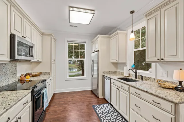 $750,000 | 130 River Landing Drive, Unit 5101, Daniel Island, SC 29492