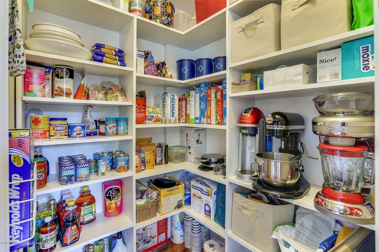 24 Rodeo Drive Jackson, NJ 08527 - Photo 12 of 46 Pantry