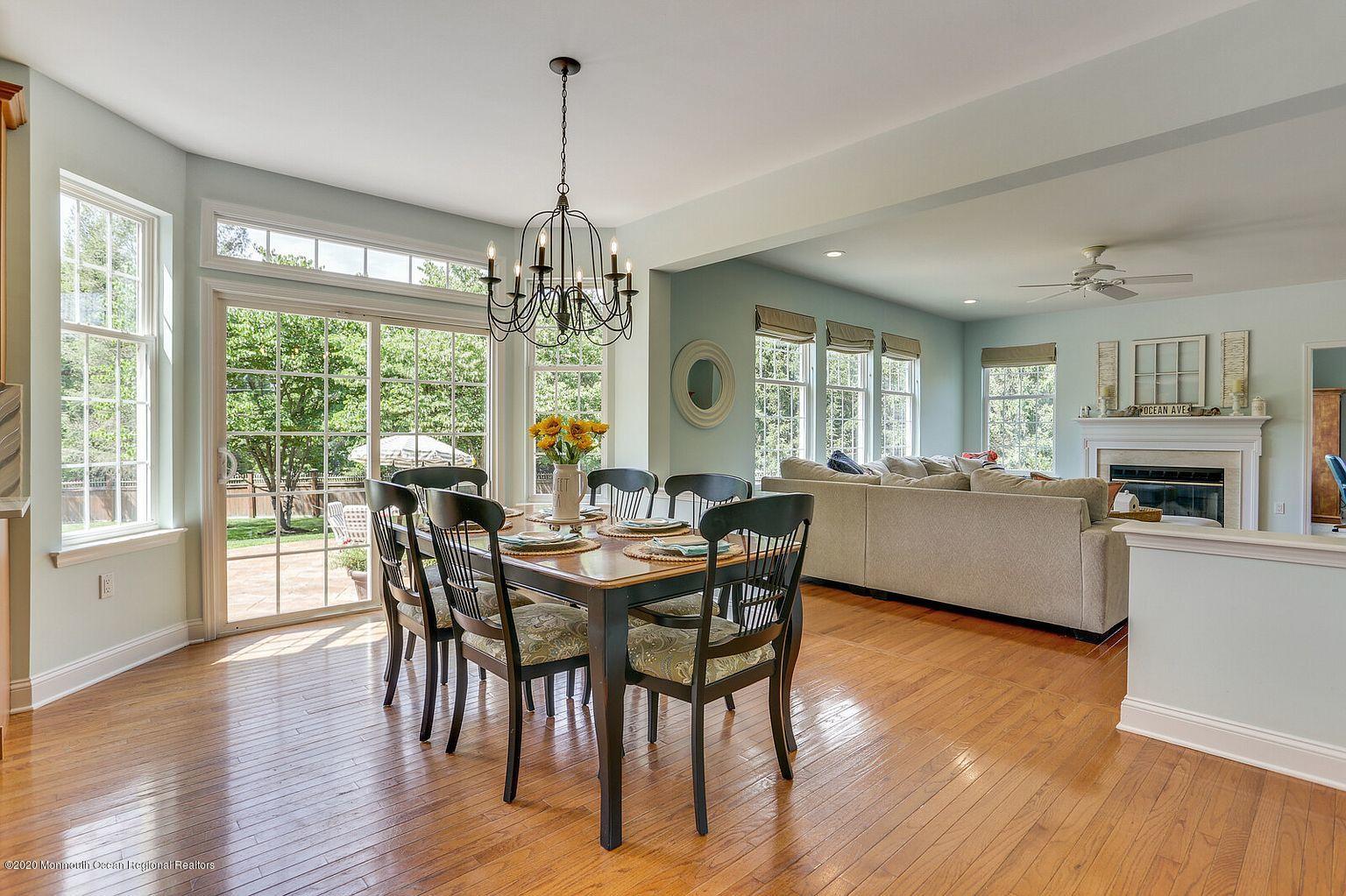 24 Rodeo Drive Jackson, NJ 08527 - Photo 13 of 46 Eat-In Kitchen