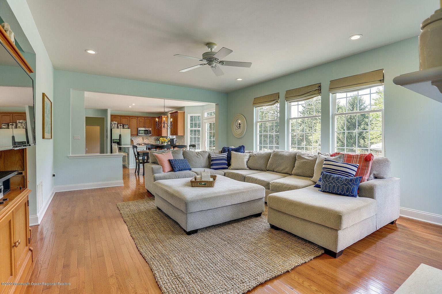 24 Rodeo Drive Jackson, NJ 08527 - Photo 20 of 46 Family Room