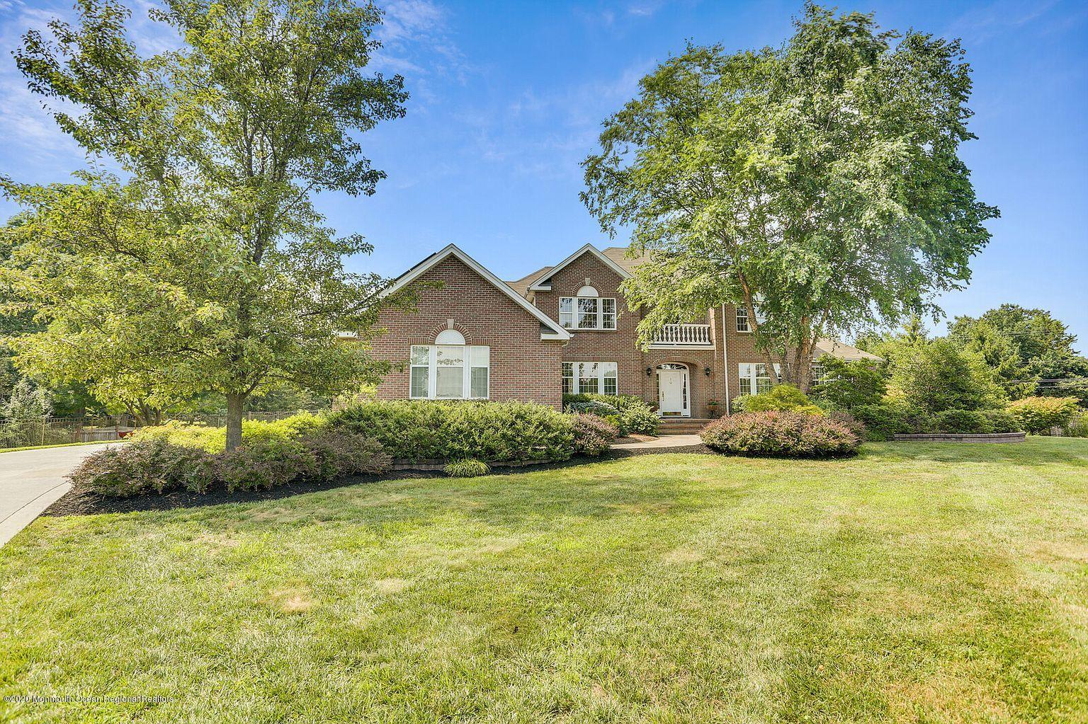 24 Rodeo Drive Jackson, NJ 08527 - Photo 2 of 46 Front