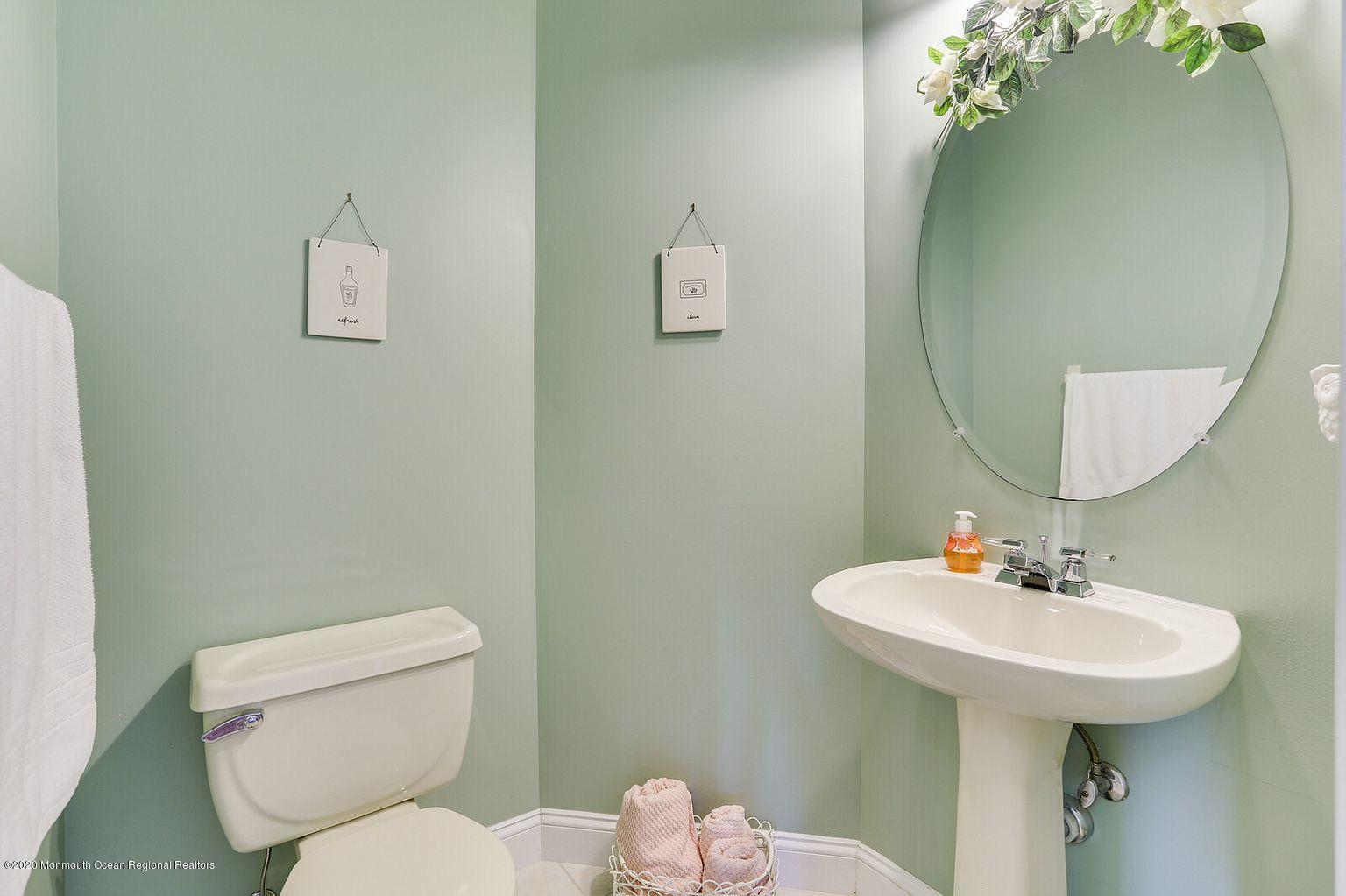 24 Rodeo Drive Jackson, NJ 08527 - Photo 21 of 46 Powder Room