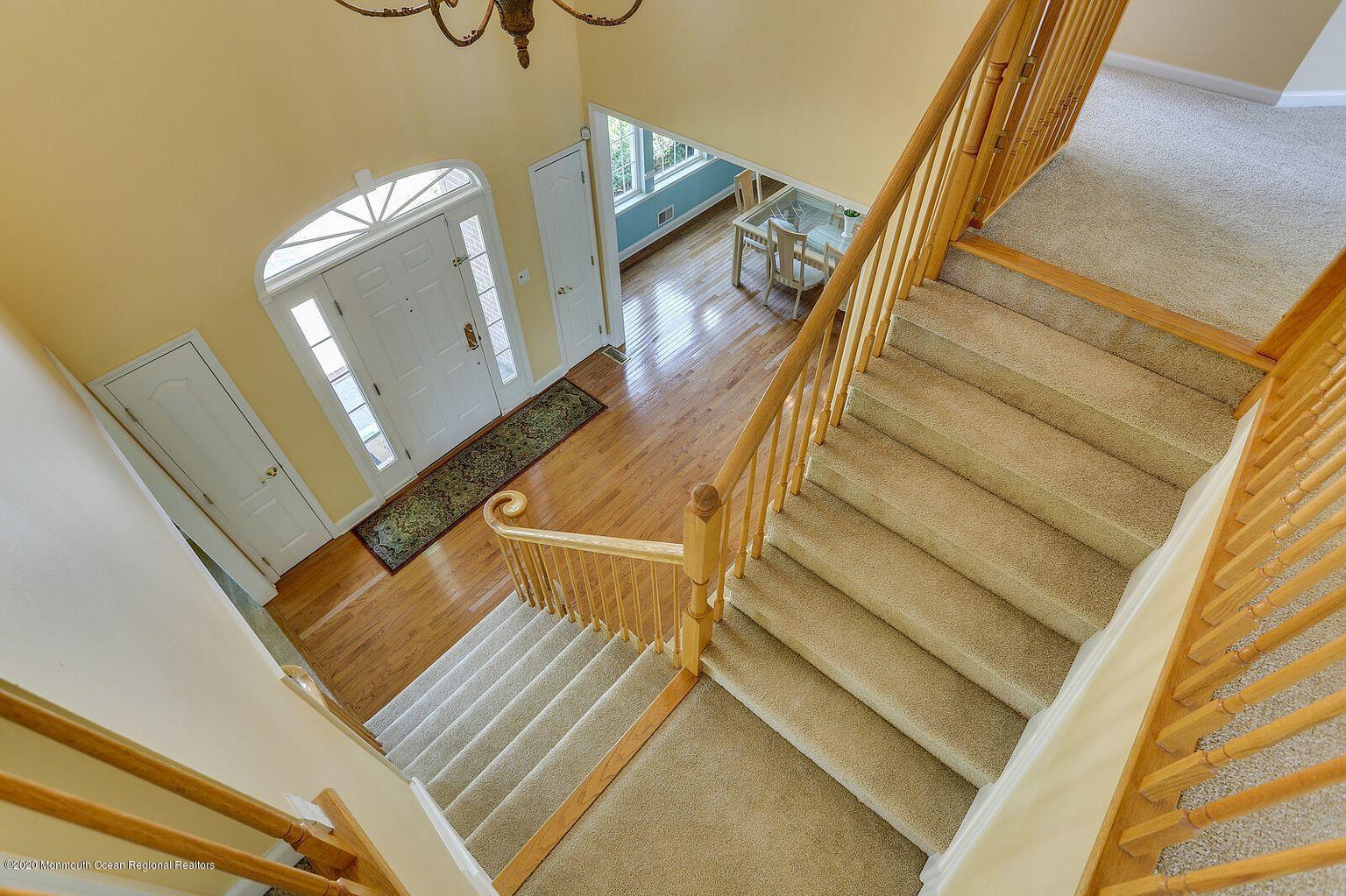 24 Rodeo Drive Jackson, NJ 08527 - Photo 23 of 46 Stair Case