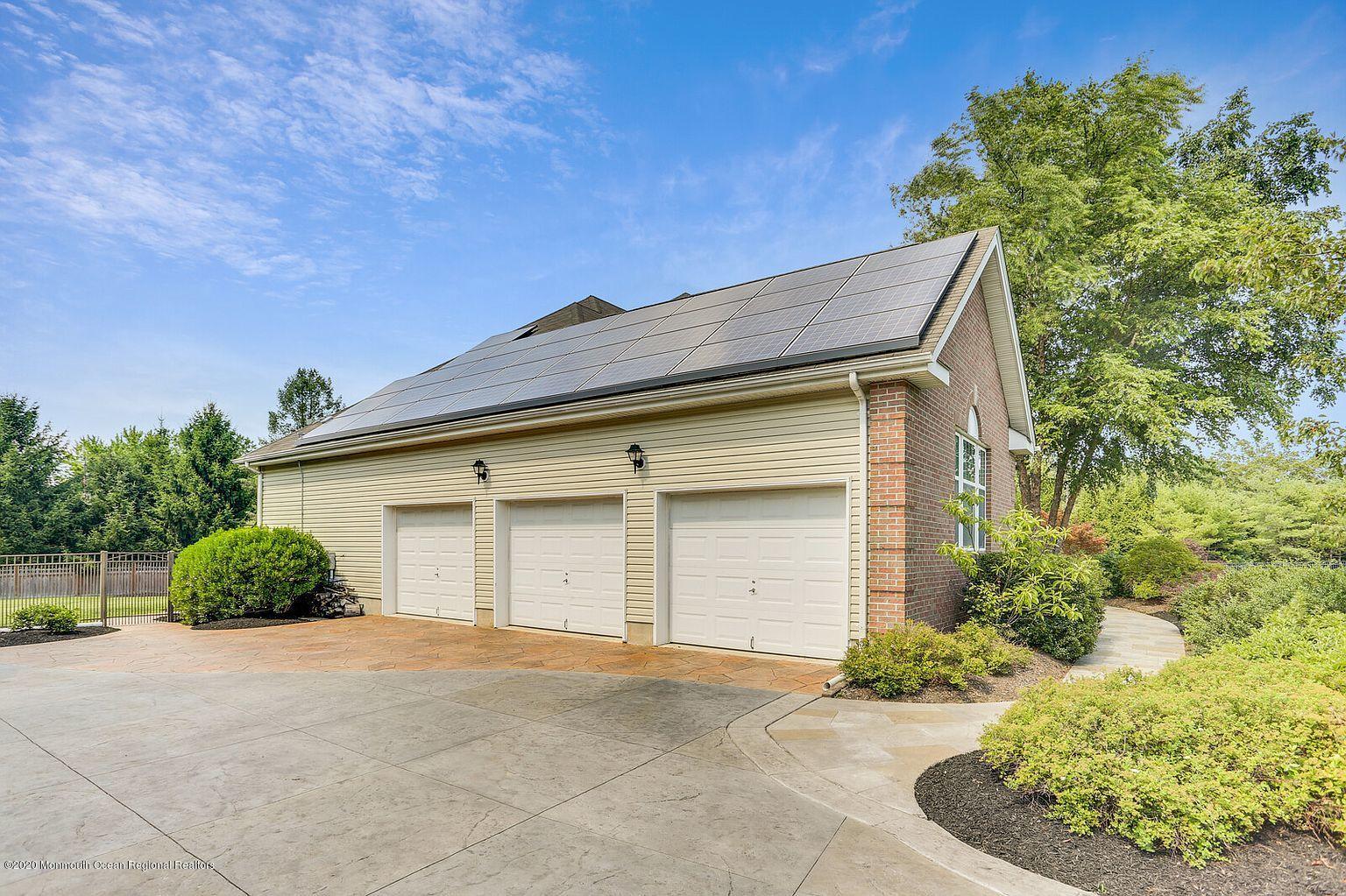 24 Rodeo Drive Jackson, NJ 08527 - Photo 46 of 46 Garage