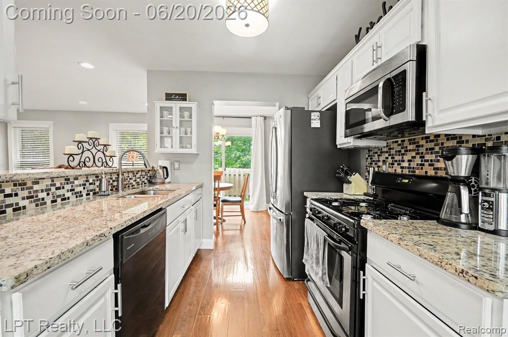 829 Langdon Court Rochester Hills, MI 48307 - Photo 11 of 31