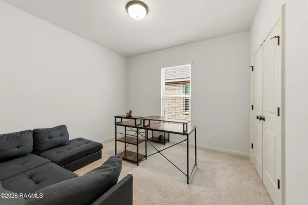 $225,000 | 210 Cres Vw Lane, Duson, LA 70529