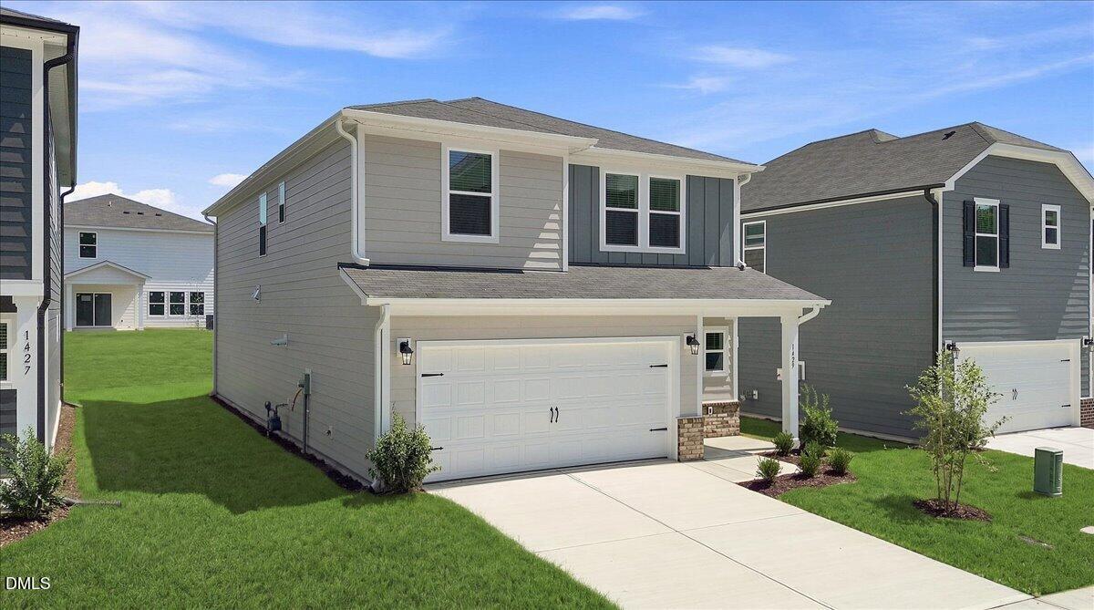 1429 Hatteras Road Durham, NC 27703 - Photo 2 of 39 02-RAL_AvalonPlace_Paisley_1429HatterasR