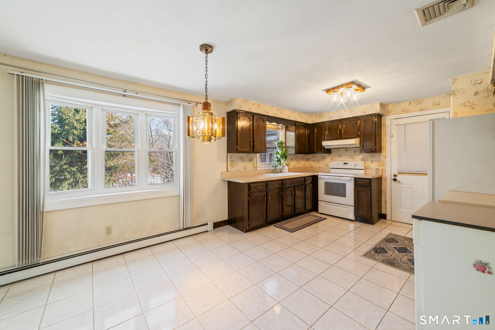 24 Bronson Road Prospect, CT 06712 - Photo 11 of 40