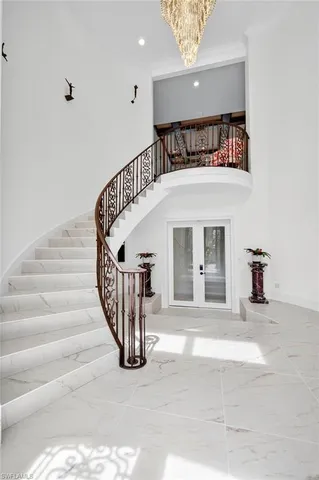 a view of entryway livingroom and hall