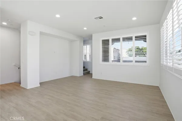 $689,000 | 811 North Dalton Avenue, Unit 105, Azusa, CA 91702
