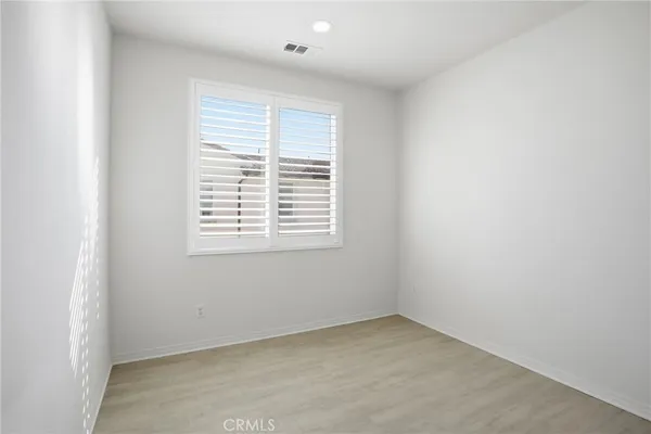 $689,000 | 811 North Dalton Avenue, Unit 105, Azusa, CA 91702