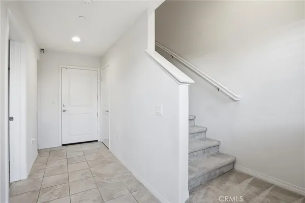 $689,000 | 811 North Dalton Avenue, Unit 105, Azusa, CA 91702